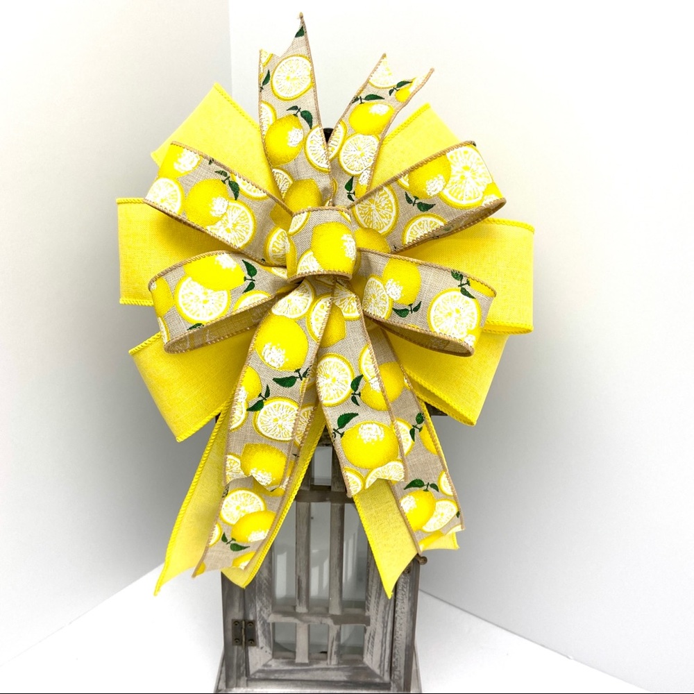 SOLD OUT. Lemon Theme Wreath Bow